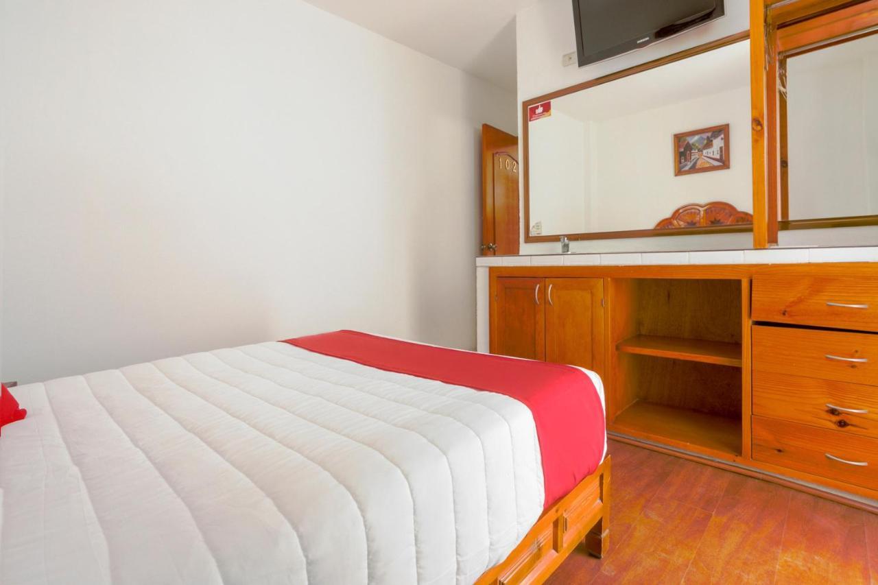 Oyo Hotel Montes, Atlixco Puebla Dış mekan fotoğraf